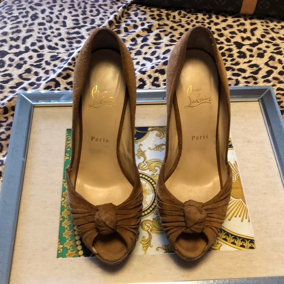 Christian Louboutin Jenny in Camel Suede - Picture 2 of 4